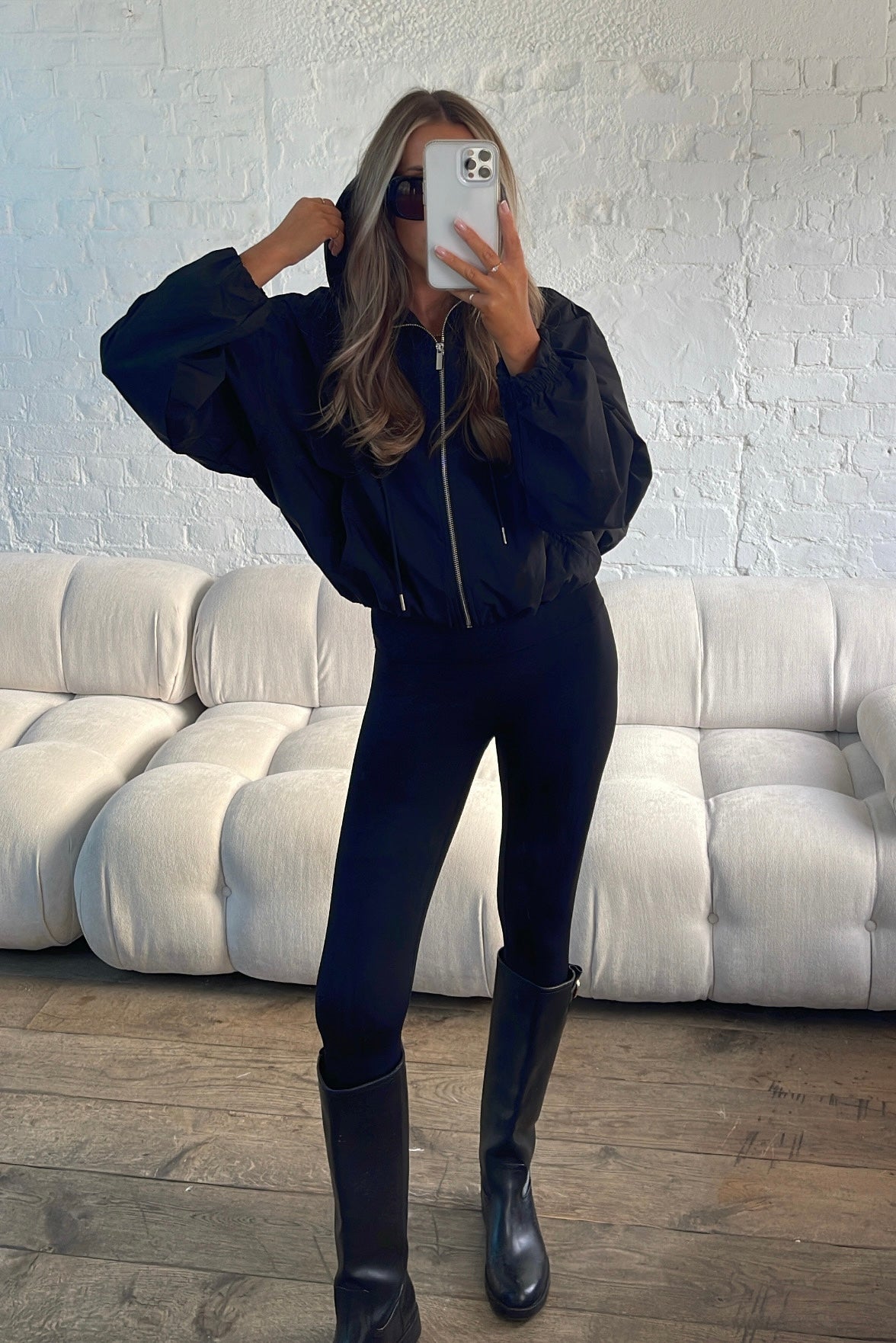 Chaqueta Wind Hooded Urban en Negro