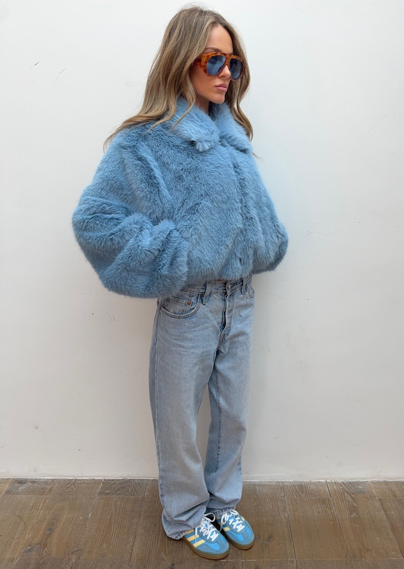 Chaqueta Faux Fur Luxe en Azul Hielo