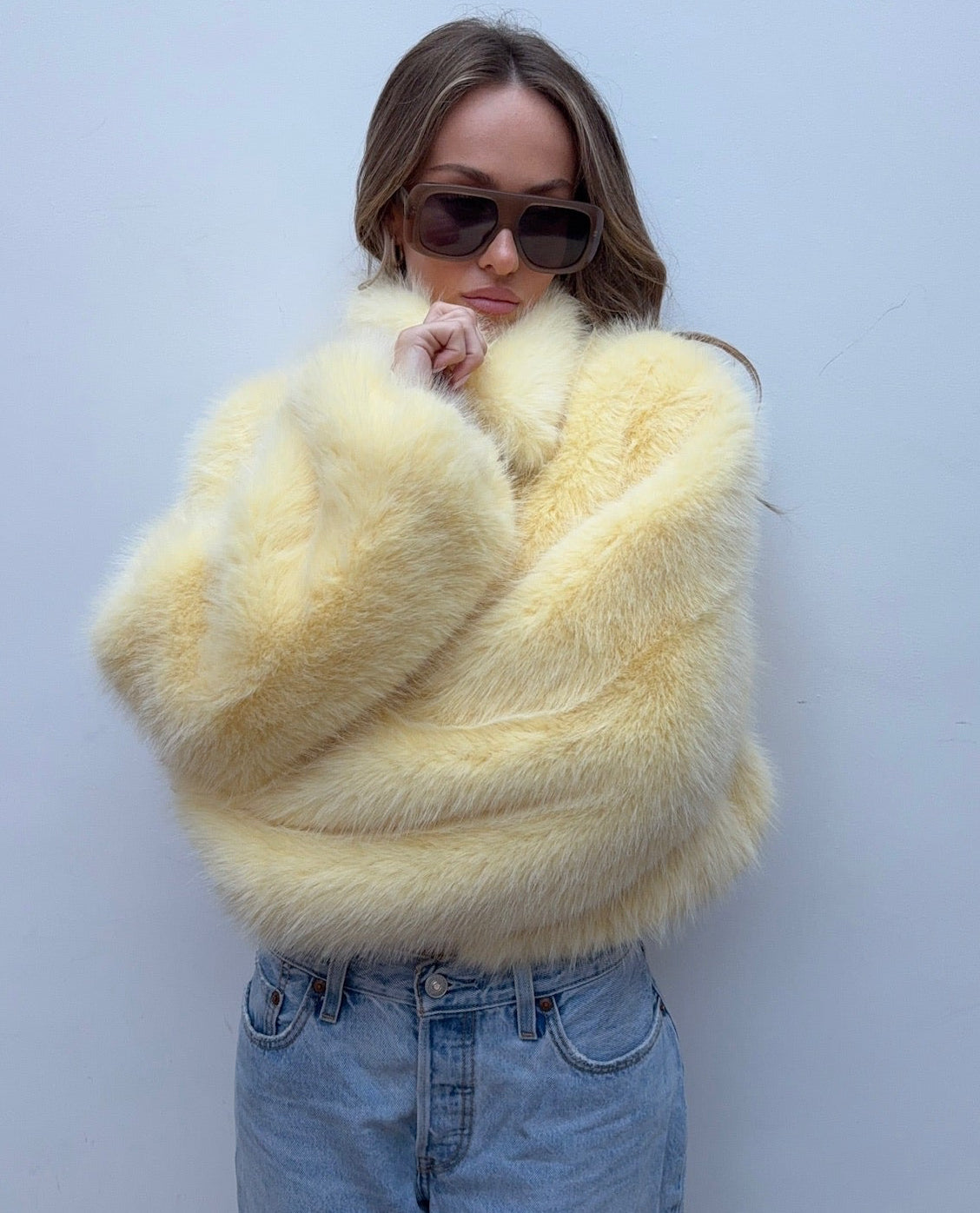Chaqueta Faux Fur Luxe en Tono Butter