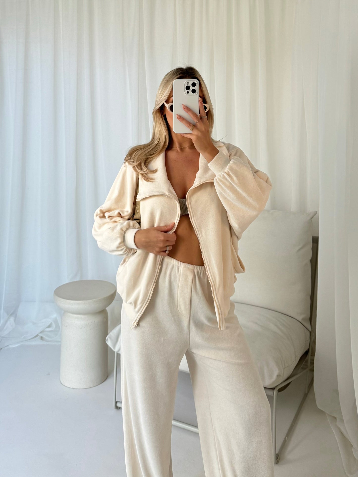 Chaqueta Towelling Funnel Neck en Crema