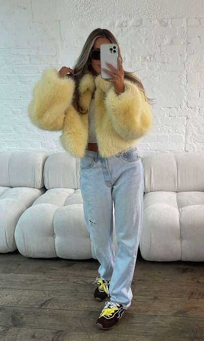 Chaqueta Faux Fur Luxe en Tono Butter