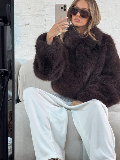 Chaqueta Faux Fur Luxe en Marrón Chocolate