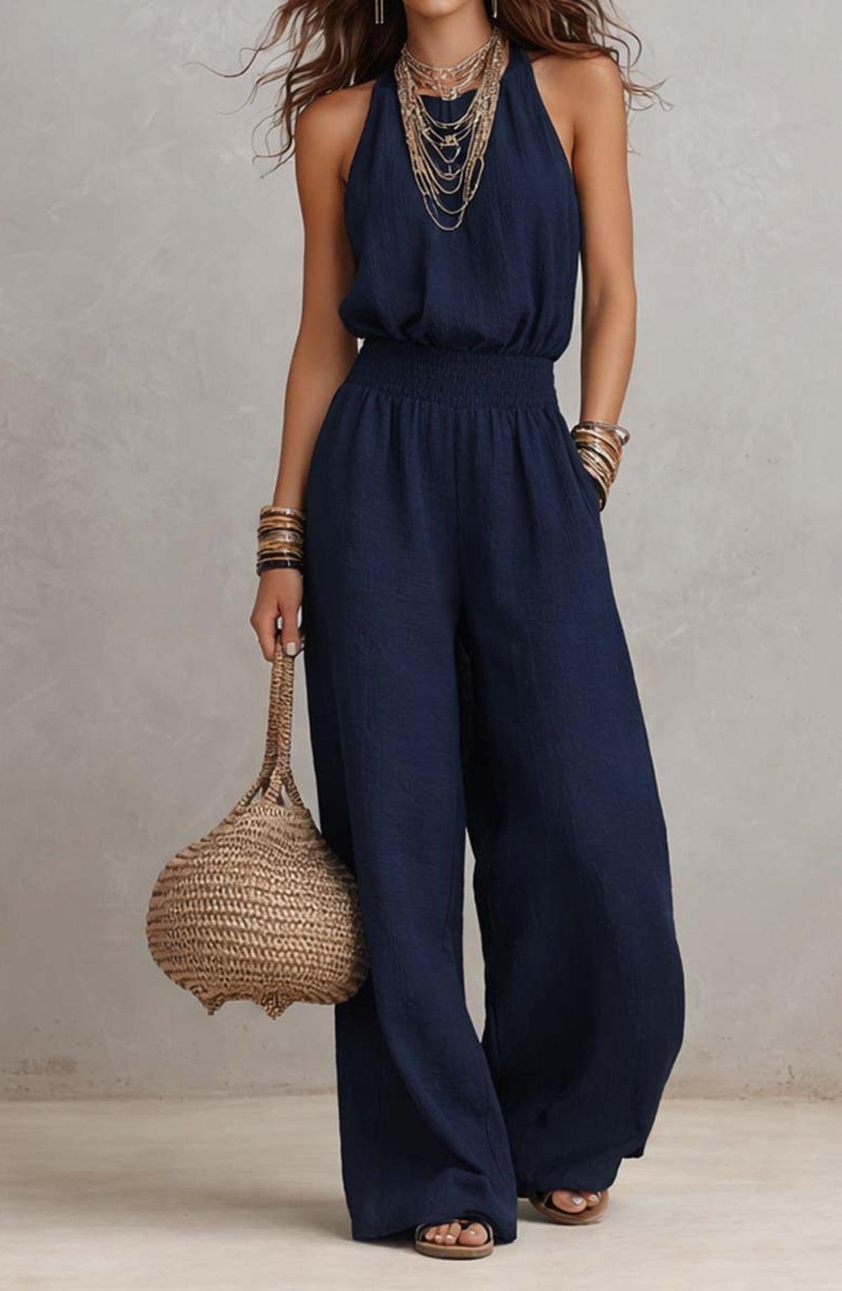 Valeria | Mono elegante con cuello halter