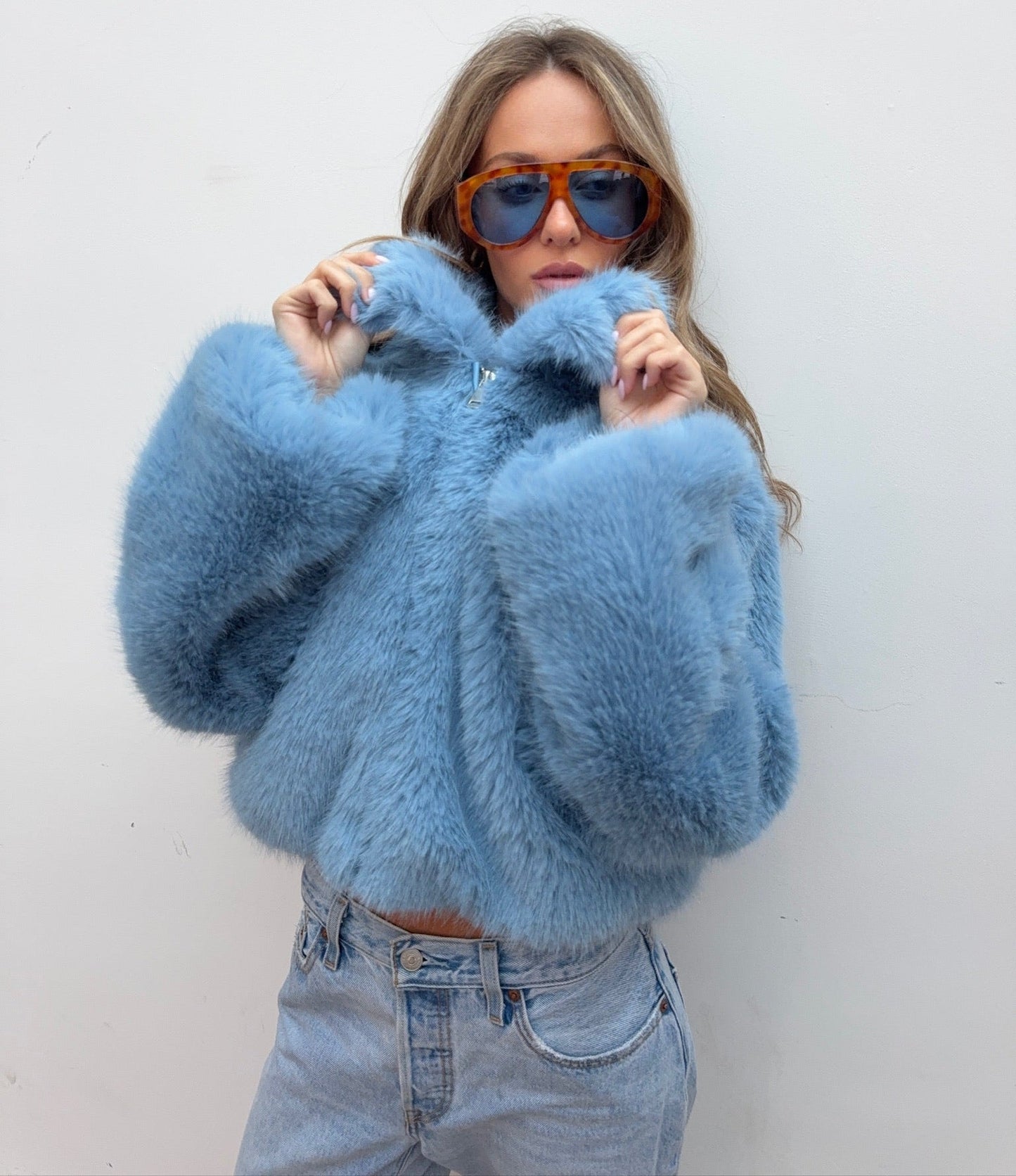 Chaqueta Faux Fur Luxe en Azul Hielo