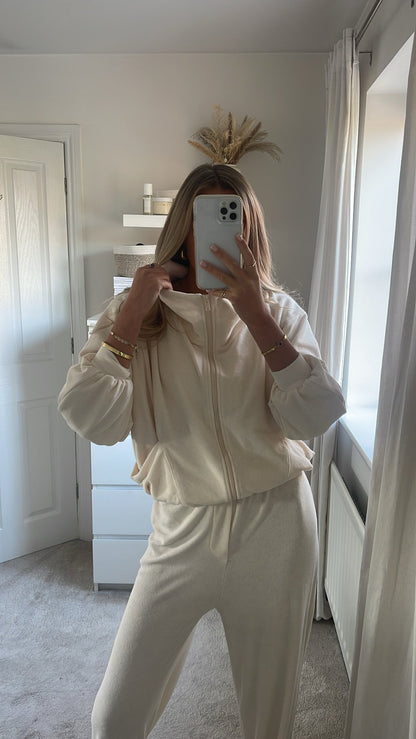 Chaqueta Towelling Funnel Neck en Crema