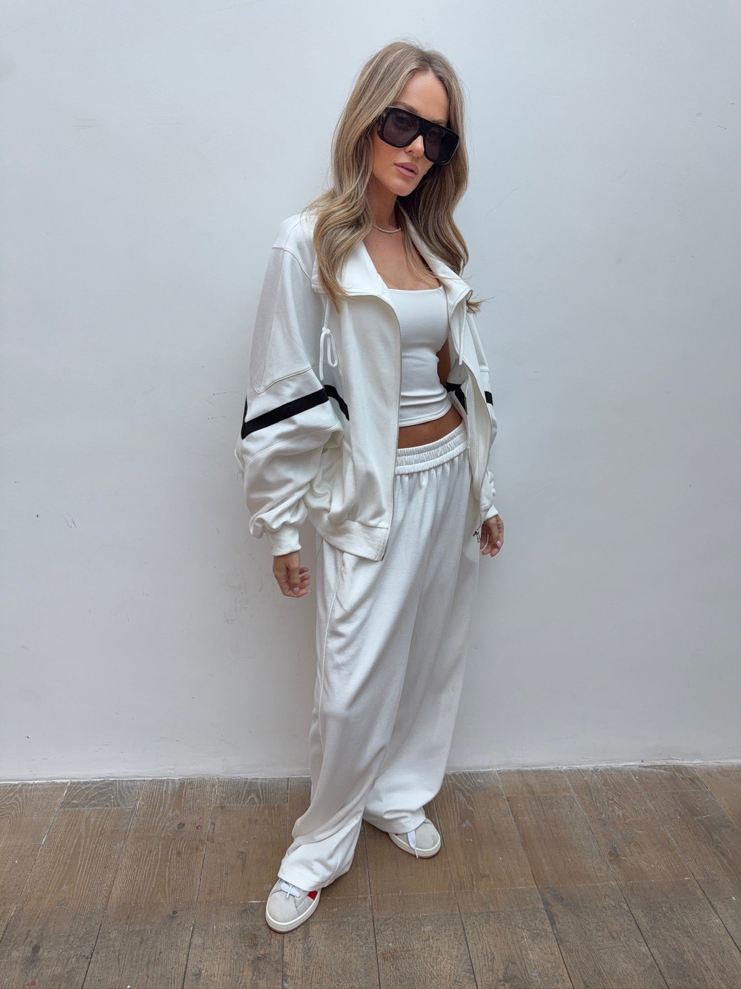 Joggers Relaxed Barrel Fit en Blanco