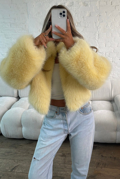 Chaqueta Faux Fur Luxe en Tono Butter
