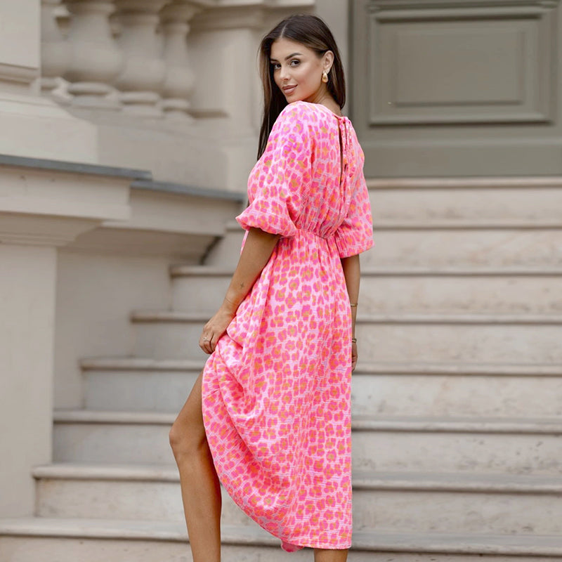 Vestido de mujer con cuello en V y estampado