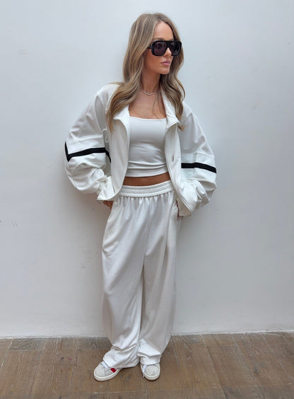 Chaqueta Funnel Neck Contrast en Blanco