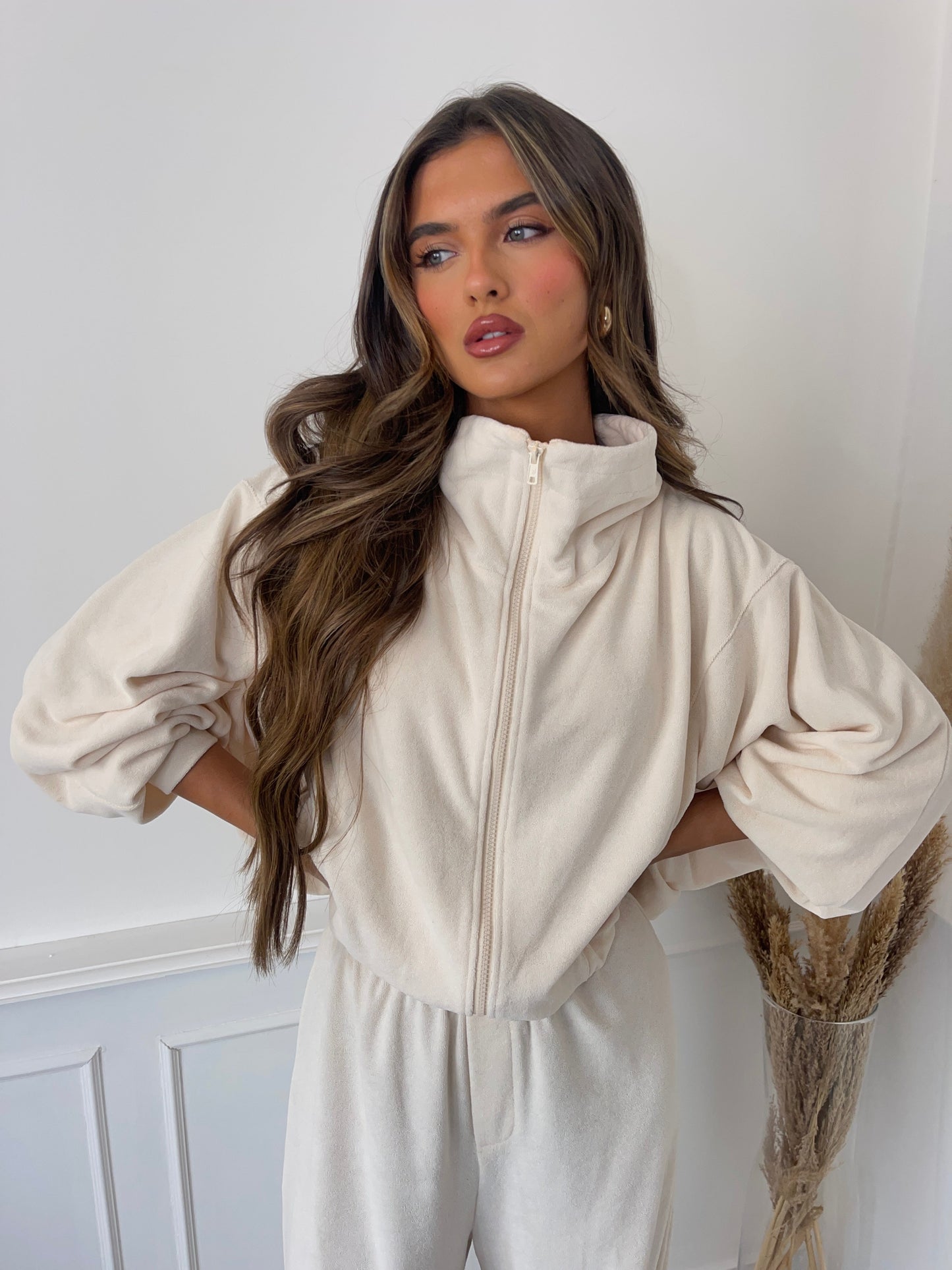 Chaqueta Towelling Funnel Neck en Crema