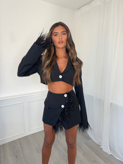 Blazer Cindy Feather Cropped en Negro