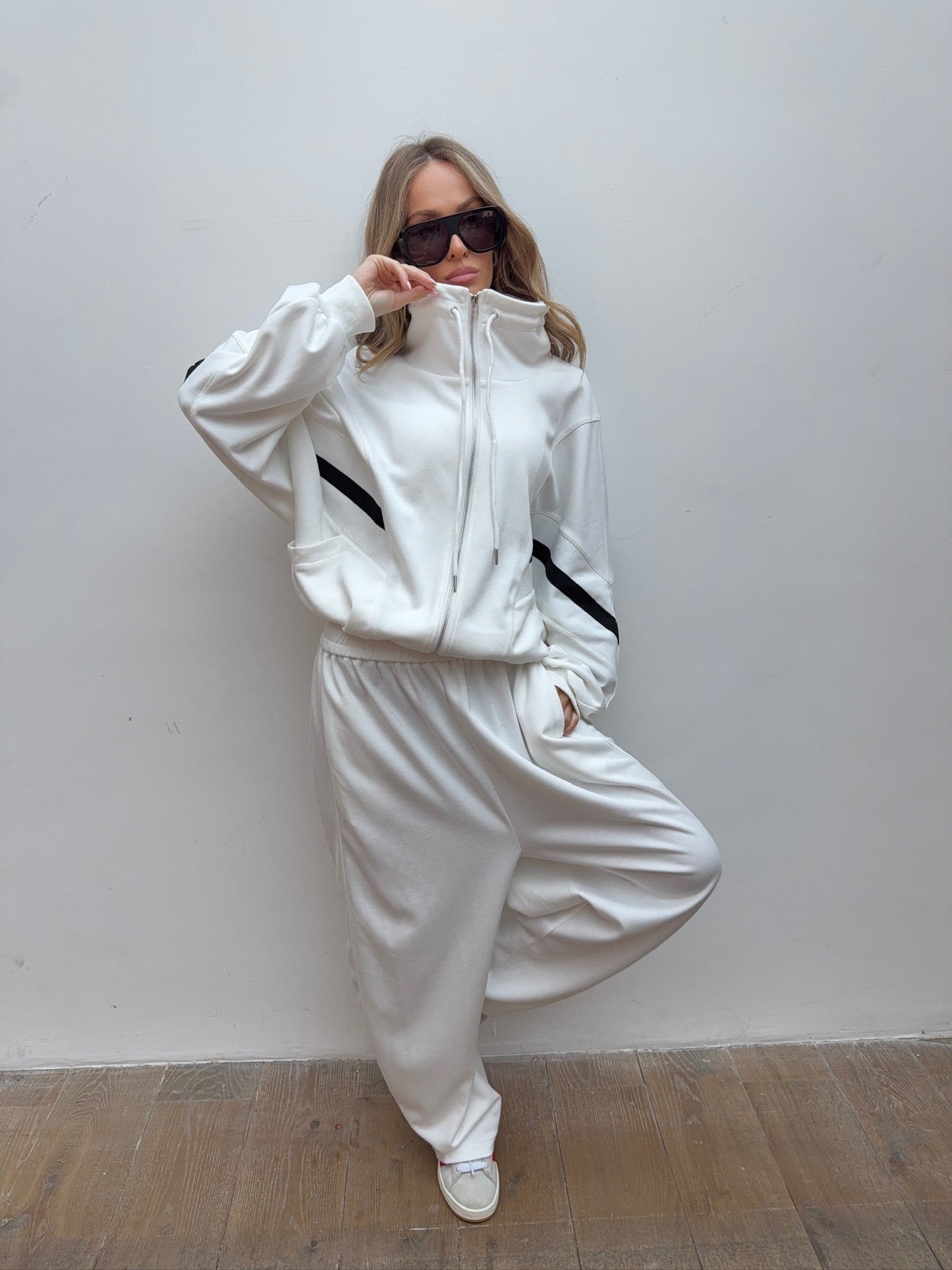 Joggers Relaxed Barrel Fit en Blanco