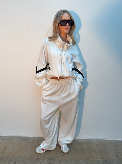 Chaqueta Funnel Neck Contrast en Blanco