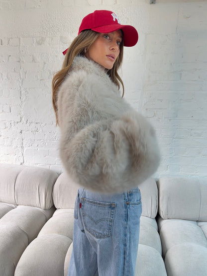 Chaqueta Faux Fur Luxe en Tono Arena