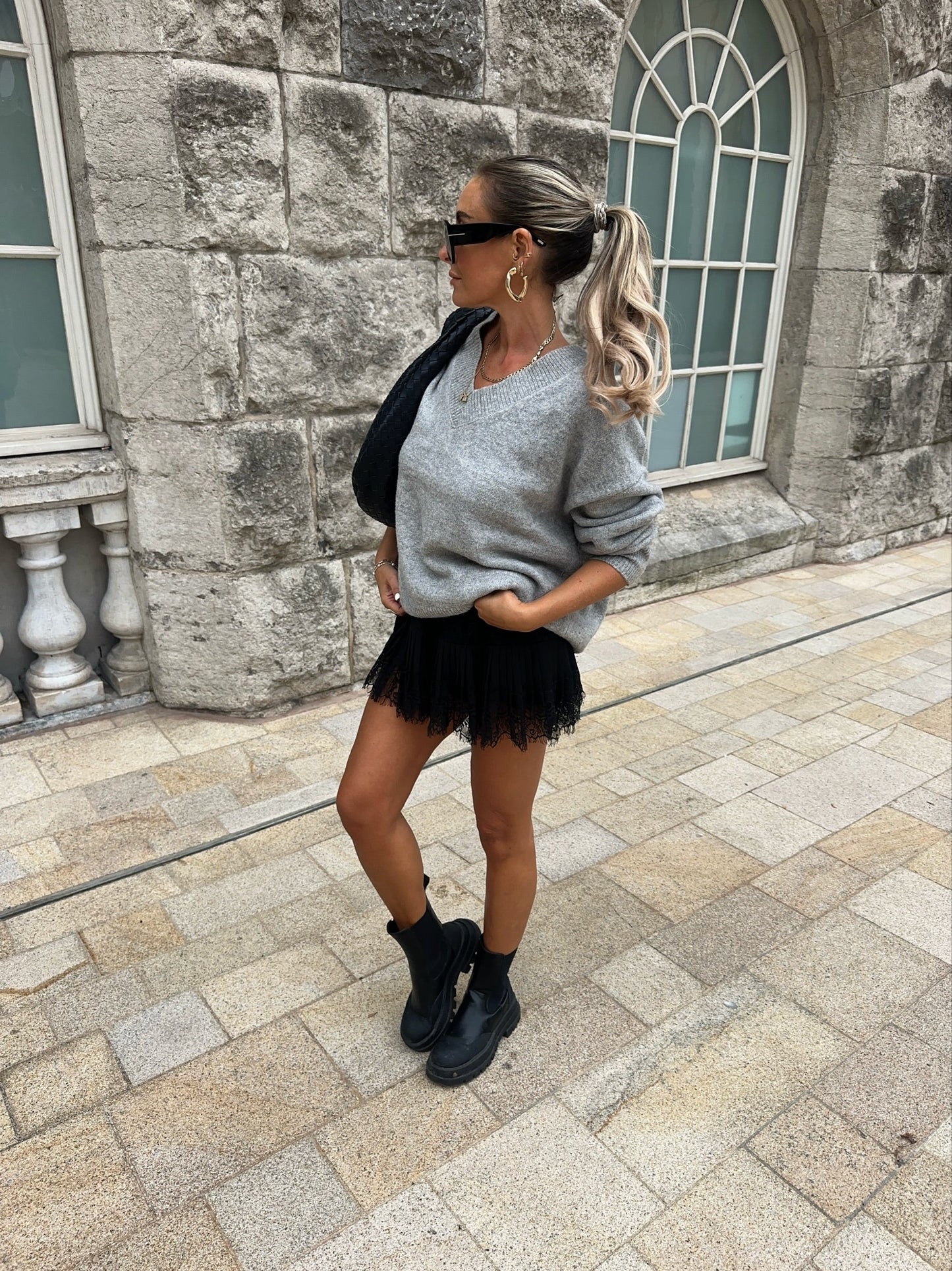 Falda Aura Lace en Negro