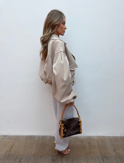 Trench Cropped de Manga Globo en Color Crema